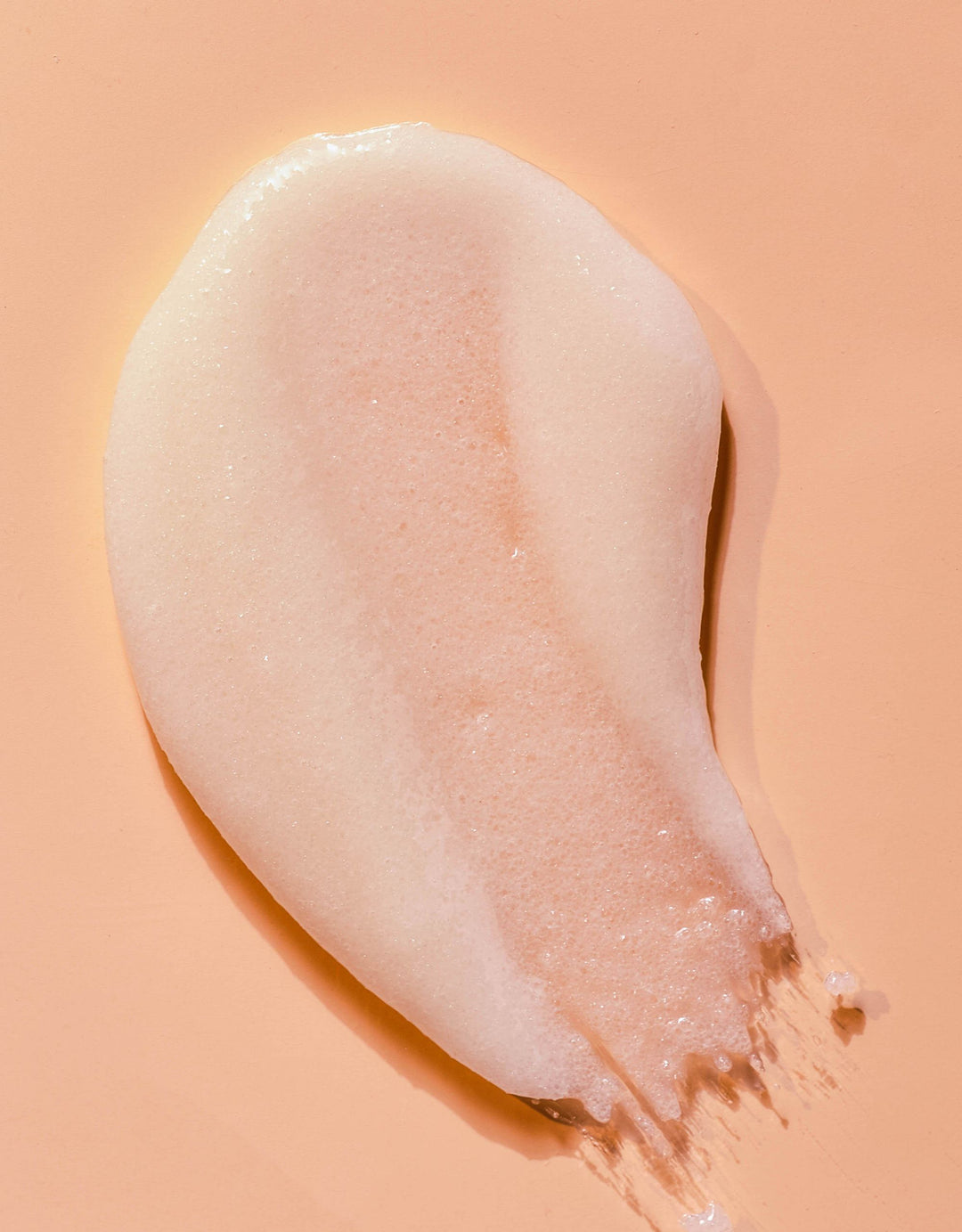 Tree Hut Vanilla Shea SugarBody Scrub. 18 oz. 510g