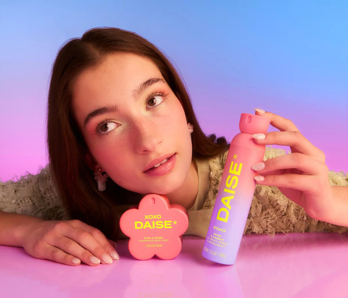 Daise XOXO Rose & Amber Fragrance Body Mist 100ml in an official lifestyle photo