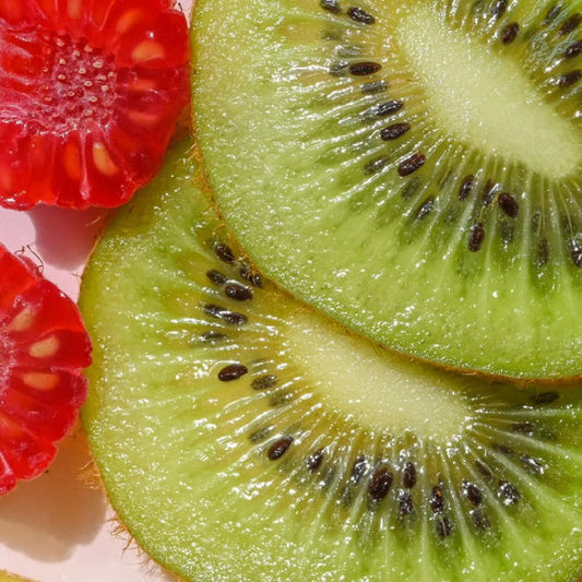 HAMYNAT eos 24H Moisture Super Balm in Raspberry Kiwi Splash featuring fresh raspberry and kiwi fruit slices