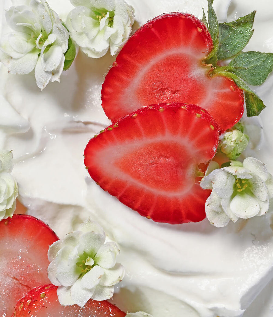 EOS Strawberry Dream Body Wash 473ml