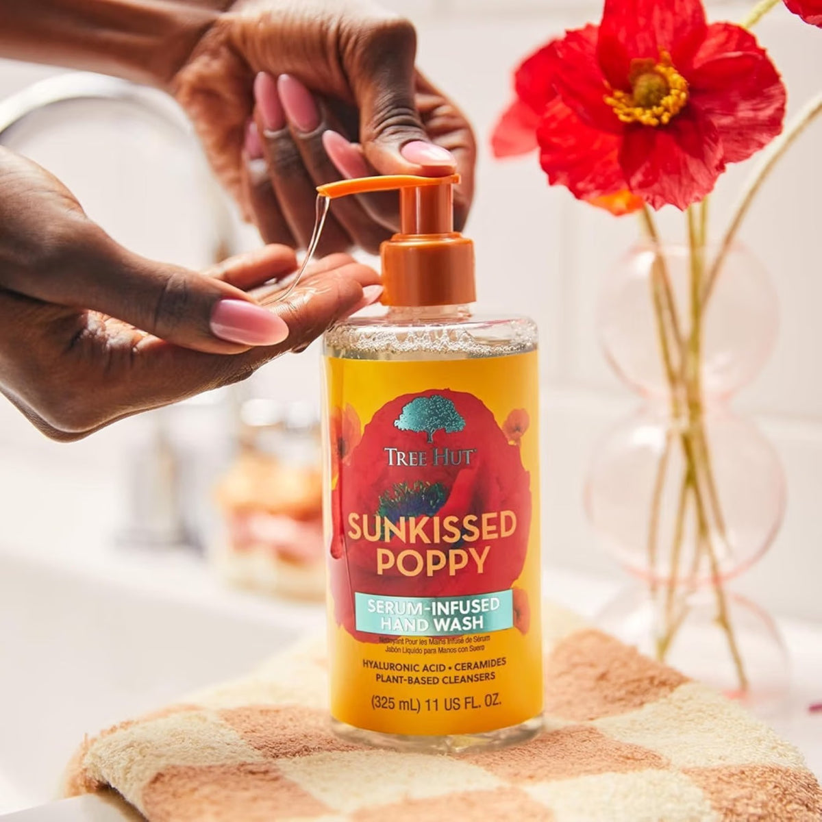 Tree Hut Sunkissed Poppy Serum-Infused Hand Wash 325ml